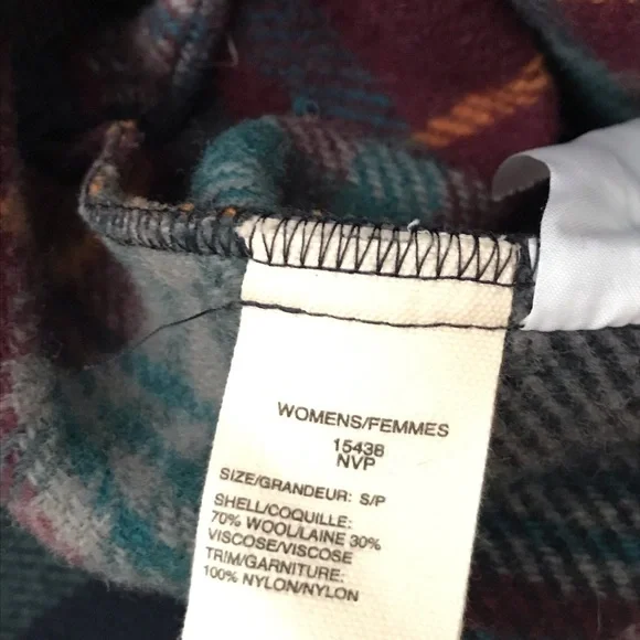 Woolrich plaid coat - Picture 10 of 14